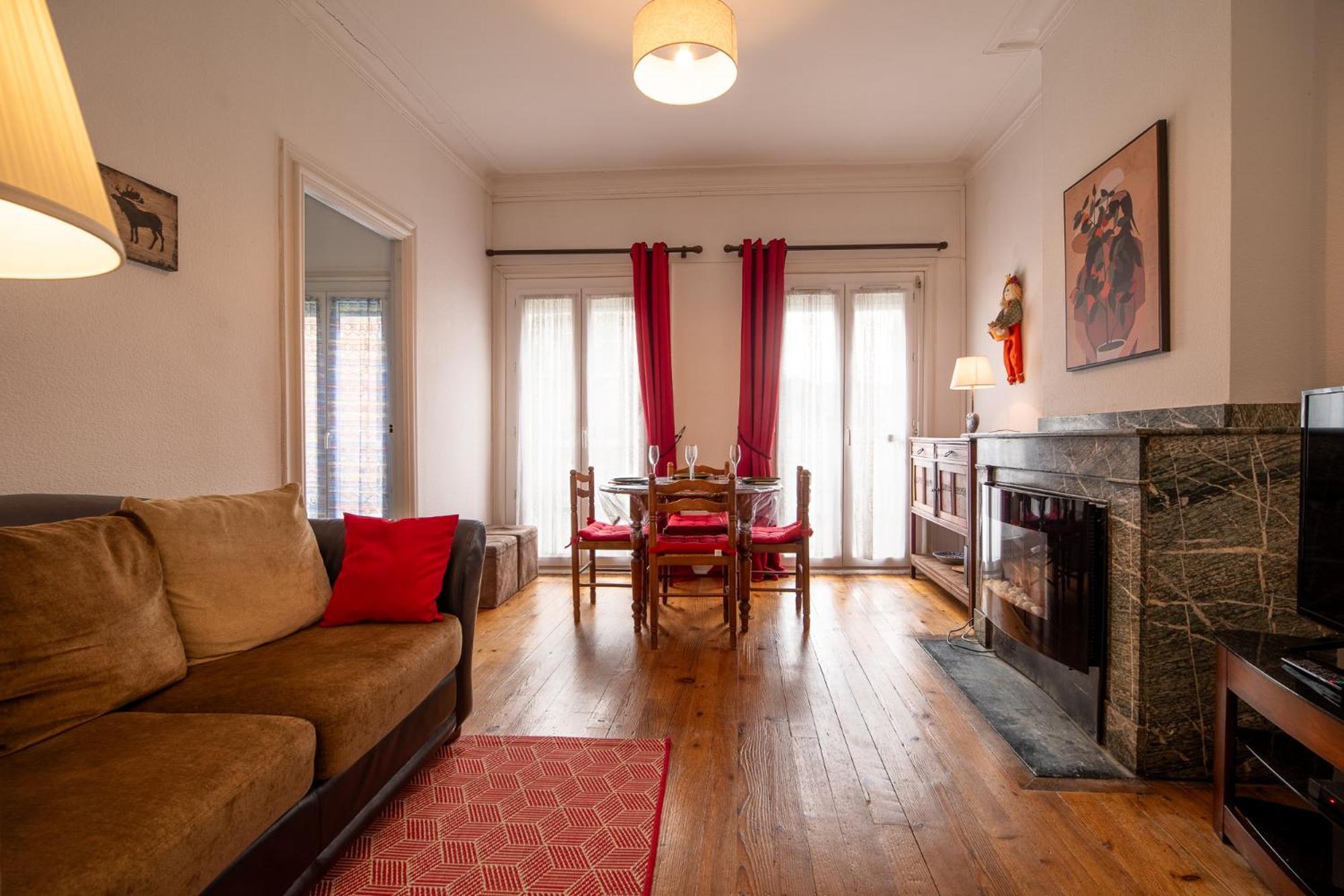Apartamento Joli T2 Bagneres De Bigorre Centre Exterior foto